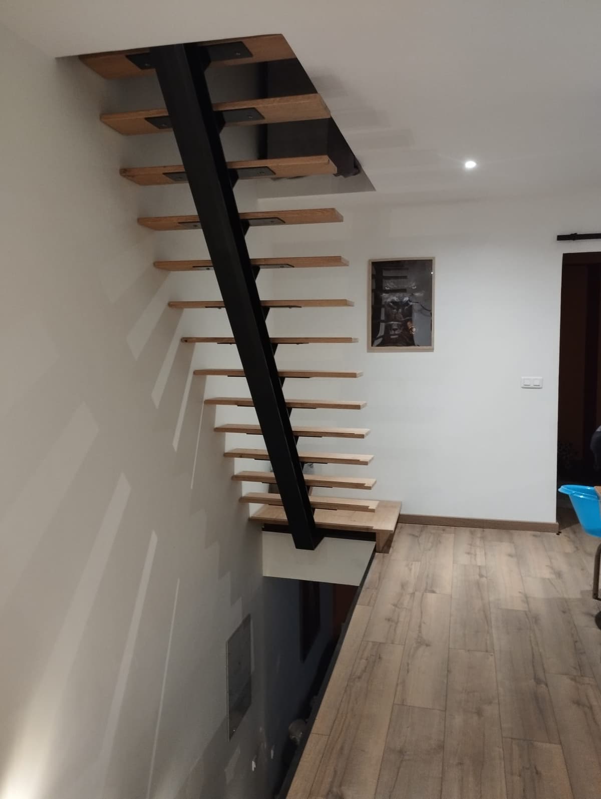 Escalier bois et métal avec axe déporté